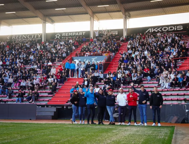 ESICAD-Toulouse-Une-journée-d'-intégration-mémorable-au-stade-Ernest-Wallon